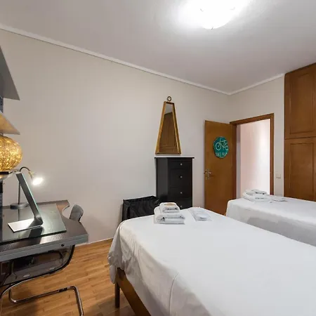 City Moon Seafront 3-Bedroom Apt By Halu! Thessaloniki Exterior photo