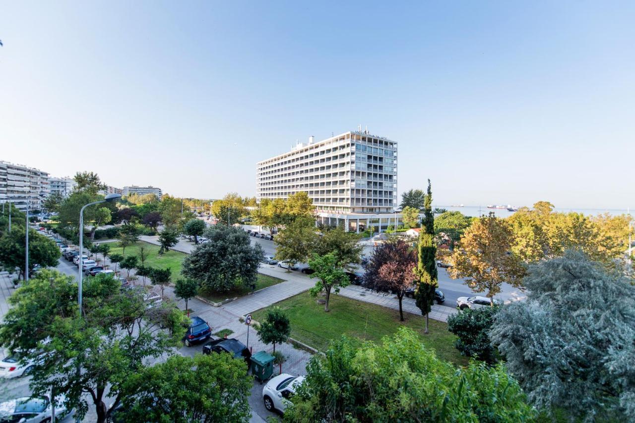 Διαμέρισμα Moon Seafront 3-bedroom By Halu! *