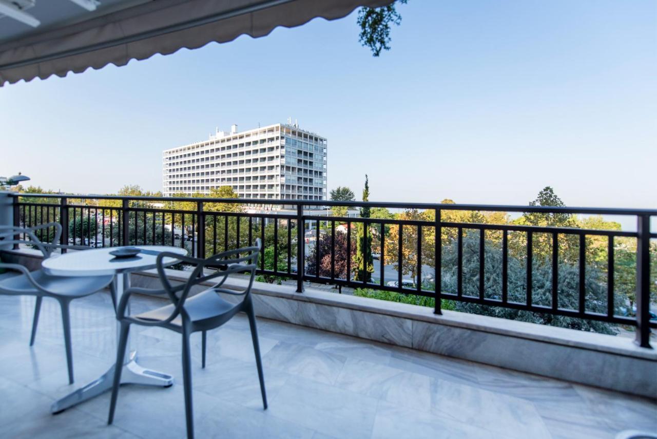 Moon Seafront 3-bedroom By Halu! * Θεσσαλονίκη